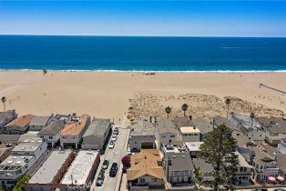 Single Family Residence, 126 East Oceanfront, Newport Beach, CA 92661 - 50