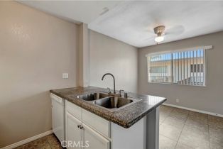 Condominium, 5500 Ackerfield ave, Long Beach, CA 90805 - 7