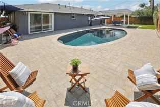 Single Family Residence, 13601 Charloma dr, Tustin, CA 92780 - 12