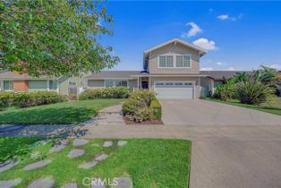 Single Family Residence, 17307 Apel ln, Huntington Beach, CA 92649 - 2