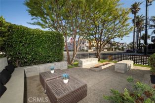 Single Family Residence, 301 2nd st, Huntington Beach, CA 92648 - 6