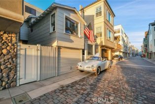 Single Family Residence, 117 Surfside ave, Seal Beach, CA 90743 - 27