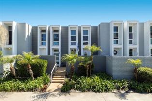 Condominium, 4006 Aladdin DR, Huntington Beach, CA  Huntington Beach, CA 92649