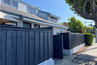 Residential Income, 2501 Florida st, Huntington Beach, CA 92648 - 3