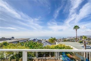 Single Family Residence, 953 Santa Ana ST, Laguna Beach, CA  Laguna Beach, CA 92651