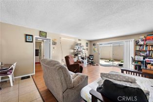 Condominium, 2025 Oxford ave, Fullerton, CA 92831 - 4