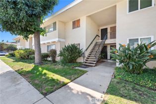 Condominium, 2025 Oxford AVE, Fullerton, CA  Fullerton, CA 92831