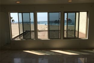 Townhouse, 711 Pacific Coast Highway, Huntington Beach, CA 92648 - 5