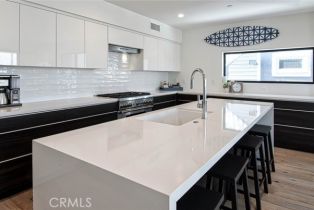 Condominium, 1045 Balboa blvd, Newport Beach, CA 92661 - 8