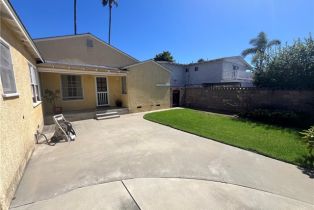 Single Family Residence, 1107 Florida st, Huntington Beach, CA 92648 - 16