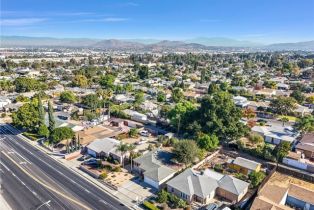 Single Family Residence, 913 Lincoln ave, Corona, CA 92882 - 35