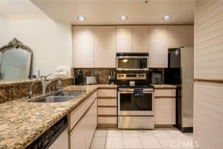 Condominium, 2253 Martin, Irvine, CA 92612 - 4