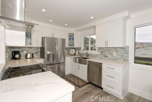 Townhouse, 50 Blue Lagoon, Laguna Beach, CA 92651 - 9