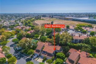 Condominium, 19541 Sardinia ln, Huntington Beach, CA 92646 - 35