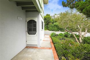 , 296 La Brea st, Laguna Beach, CA 92651 - 6