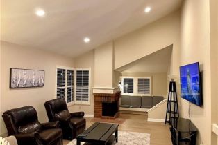 Single Family Residence, 17 FALLBROOK, Irvine, CA 92604 - 2