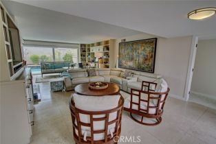 Single Family Residence, 16941 Bedford ln, Huntington Beach, CA 92649 - 12