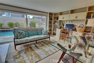 Single Family Residence, 16941 Bedford ln, Huntington Beach, CA 92649 - 16