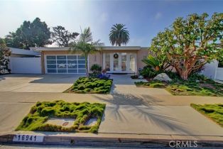 Single Family Residence, 16941 Bedford ln, Huntington Beach, CA 92649 - 4