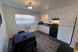 Apartment, 315 8th st, Corona, CA 92879 - 5