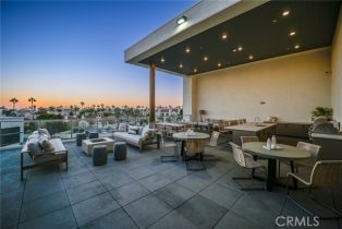 Condominium, 414 Main st, Huntington Beach, CA 92648 - 9