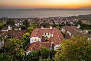 Single Family Residence, 22 Scenic Bluff, Newport Coast, CA 92657 - 49