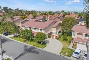 Townhouse, 7911 Seawall cir, Huntington Beach, CA 92648 - 2