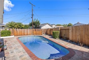 Single Family Residence, 910 Oakdale ave, Fullerton, CA 92831 - 36