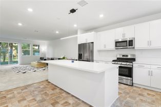 Condominium, 745 Grable cir, Orange, CA 92868 - 11