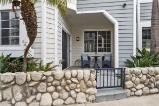 Condominium, 406 Bay ave, Newport Beach, CA 92661 - 18