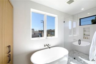 Condominium, 715 Narcissus, Corona Del Mar, CA 92625 - 16