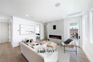 Condominium, 715 Narcissus, Corona Del Mar, CA 92625 - 8