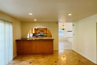 Single Family Residence, 8811 Sailport dr, Huntington Beach, CA 92646 - 7