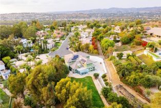 Single Family Residence, 184 S Trish Court, Anaheim Hills, CA 92808 - 36