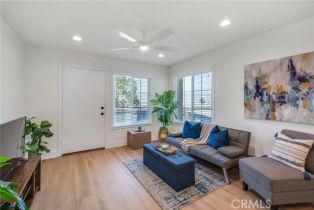 Condominium, 18232 Parkview ln, Huntington Beach, CA 92648 - 5