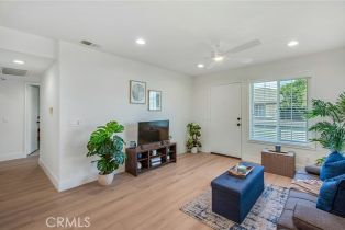 Condominium, 18232 Parkview ln, Huntington Beach, CA 92648 - 6