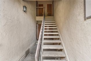 Condominium, 17162 Bluewater ln, Huntington Beach, CA 92649 - 4