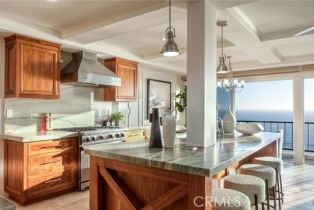 Condominium, 31423 Coast, Laguna Beach, CA 92651 - 6