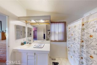 , 132 Granada, Tustin, CA 92780 - 19