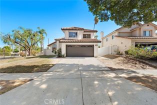 Single Family Residence, 2101 Harvard cir, Corona, CA 92881 - 32