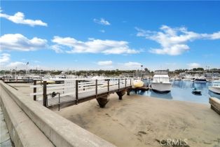 Single Family Residence, 209 Bay Front, Newport Beach, CA 92662 - 8