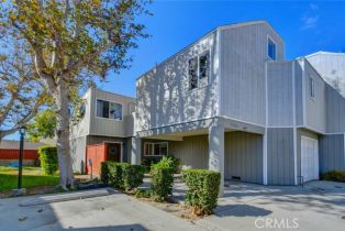 Condominium, 15740  S B ST, Tustin, CA  Tustin, CA 92780