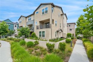 Condominium, 107 Pattern, Irvine, CA  Irvine, CA 92618