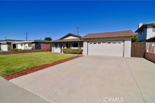 Single Family Residence, 7121 Betty dr, Huntington Beach, CA 92647 - 4