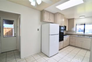 Single Family Residence, 7121 Betty dr, Huntington Beach, CA 92647 - 7