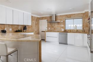 Condominium, 2525 Ocean blvd, Corona Del Mar, CA 92625 - 10