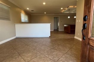 Single Family Residence, 10232 Pua dr, Huntington Beach, CA 92646 - 4