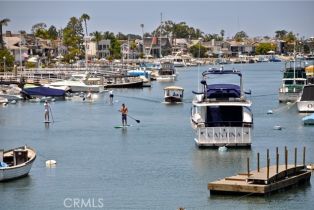 Single Family Residence, 337 Holmwood dr, Newport Beach, CA 92663 - 47