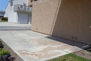 Apartment, 201 E Utica ave, Huntington Beach, CA 92648 - 2