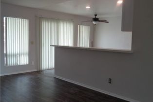 Apartment, 201 E Utica ave, Huntington Beach, CA 92648 - 7